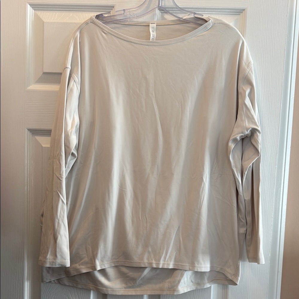 Lululemon Women's Cream Long Sleeve Top